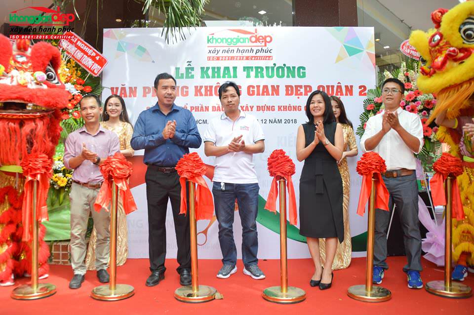 Khai Trương